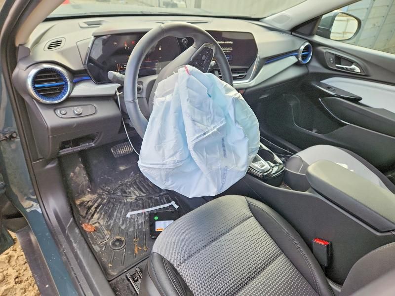 2025 Chevrolet Trax 1LT