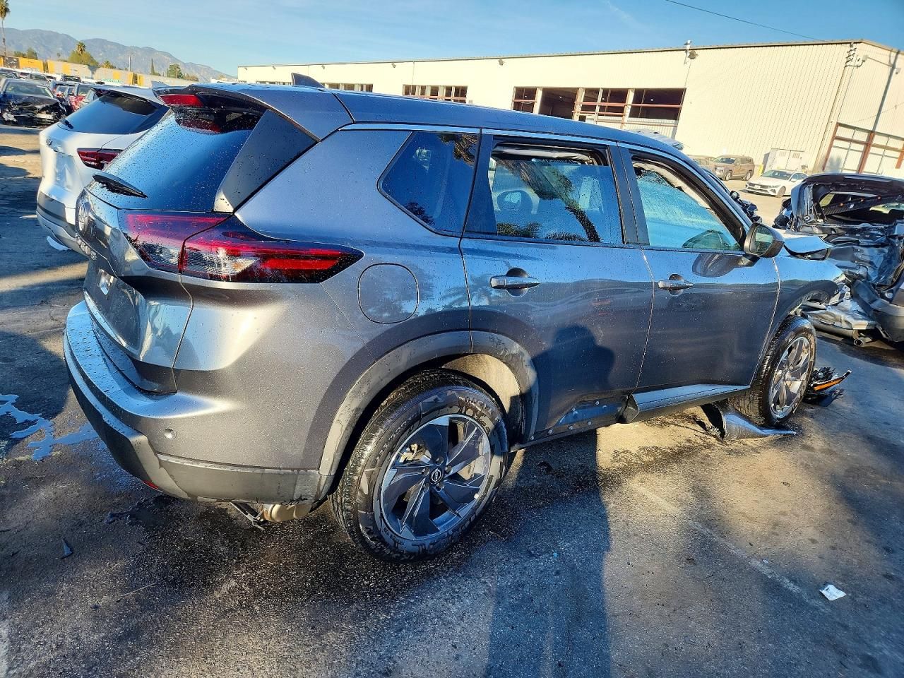 2025 Nissan Rogue sv