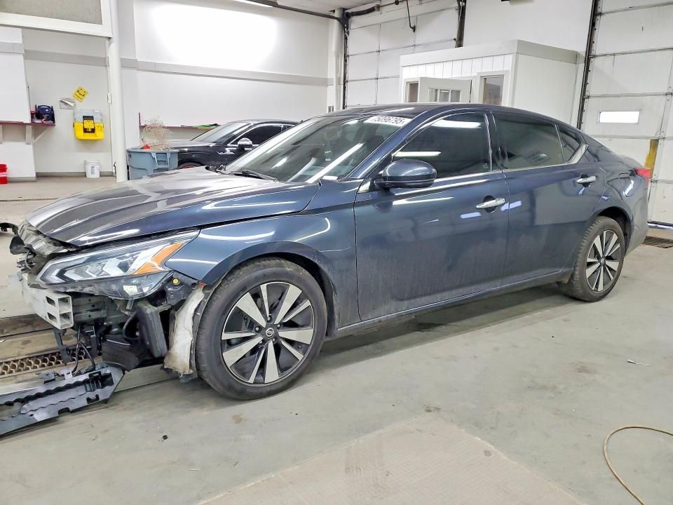 2020 Nissan Altima sl