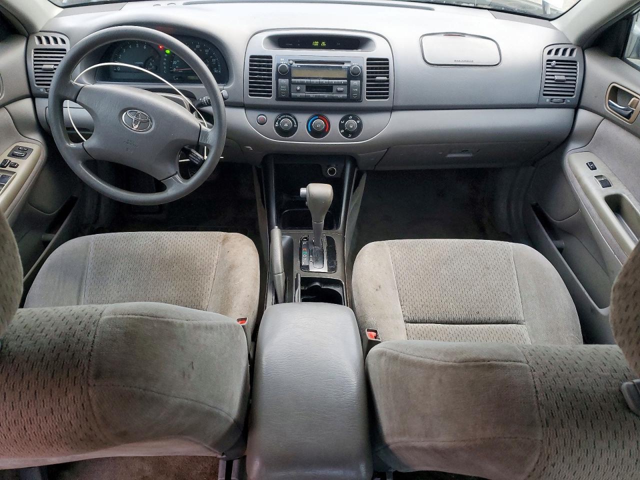 2003 Toyota Camry le