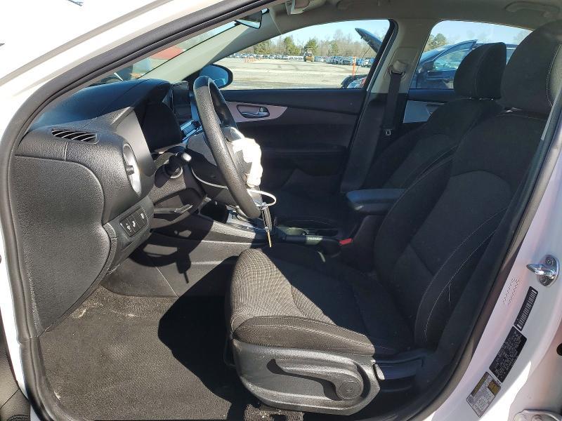 2024 KIA Forte lx