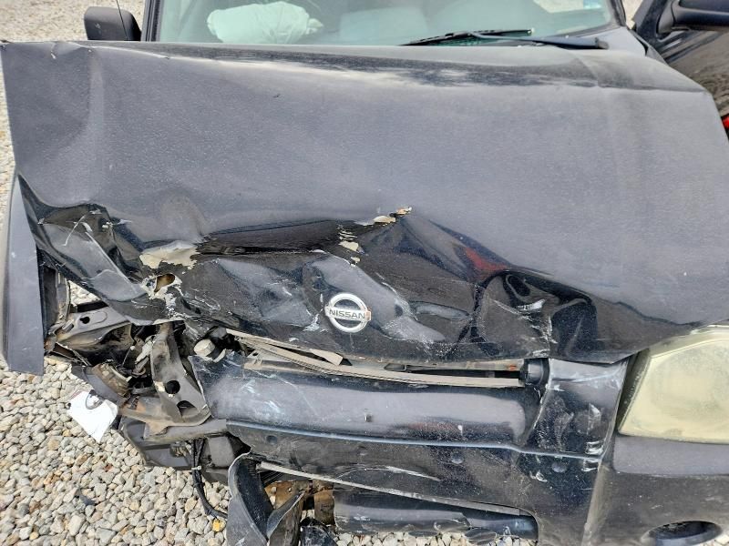 2004 Nissan Frontier King cab xe