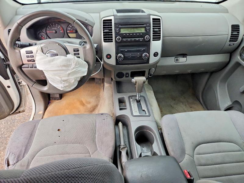 2016 Nissan Frontier s