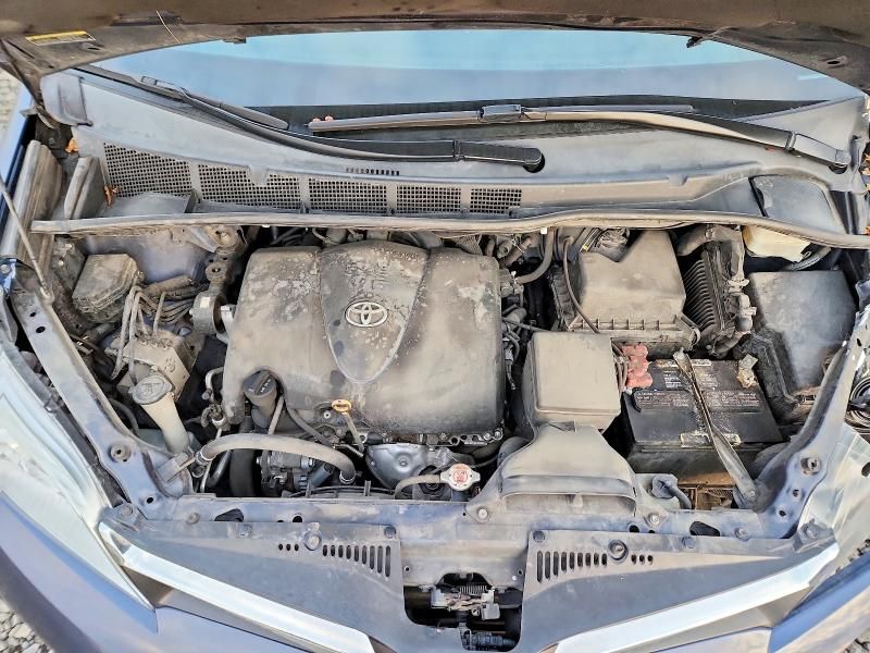 2019 Toyota Sienna le 8-passenger