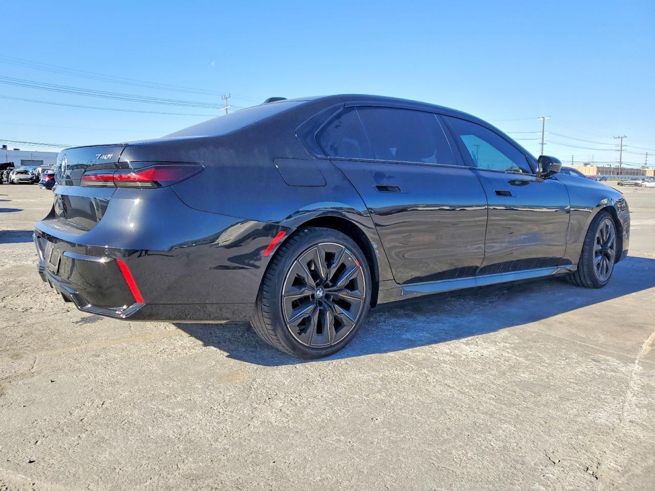2024 BMW 740 i