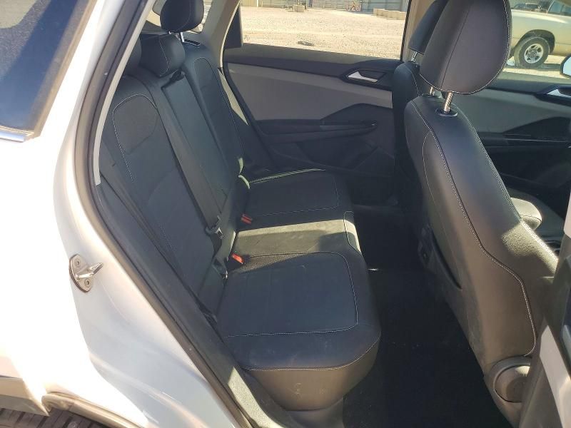 2022 Volkswagen Taos se