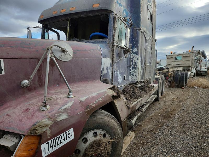 1997 Freightliner USF-1E Semi Truck