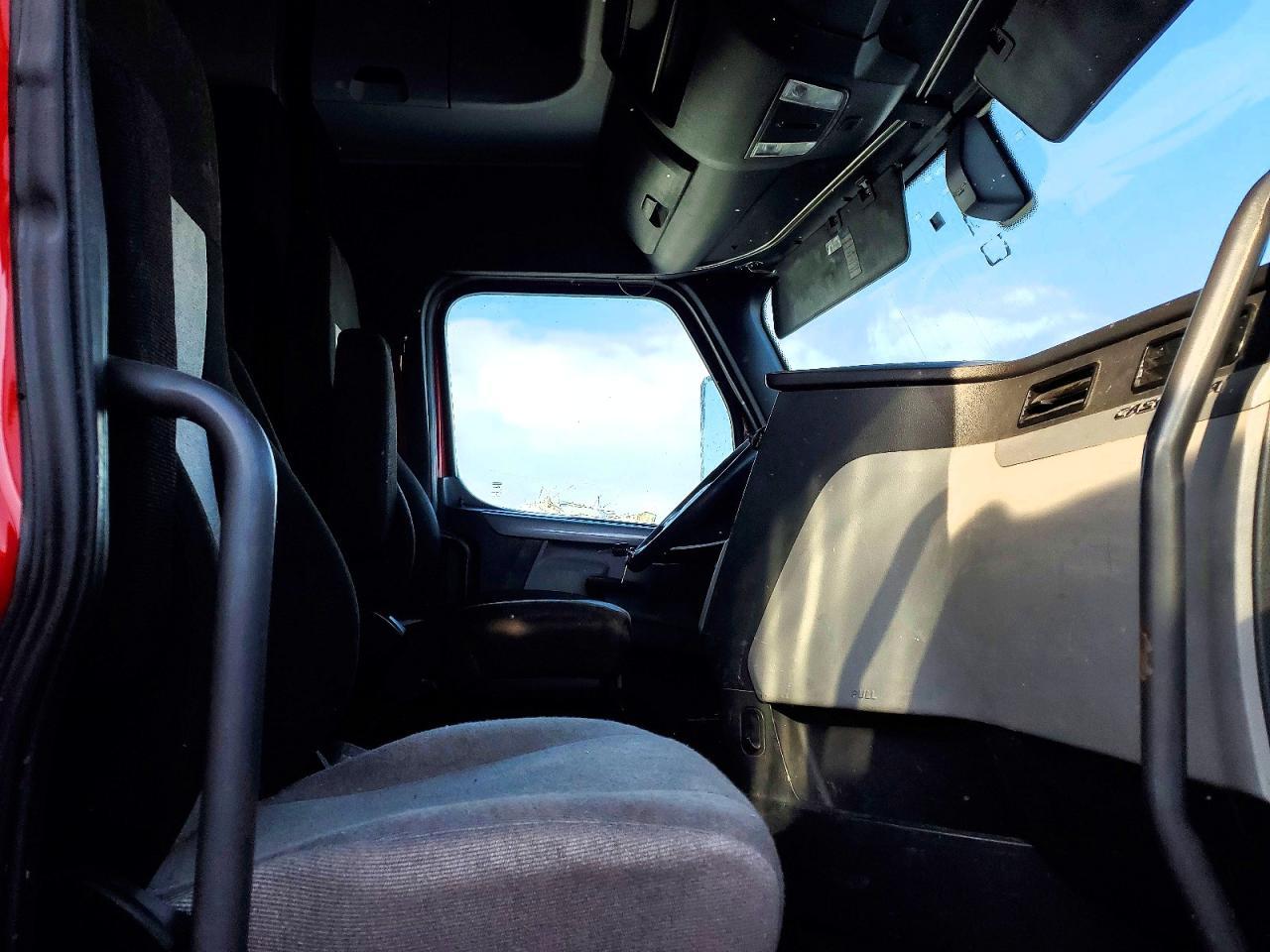 2020 Freightliner Cascadia 126 Semi Truck