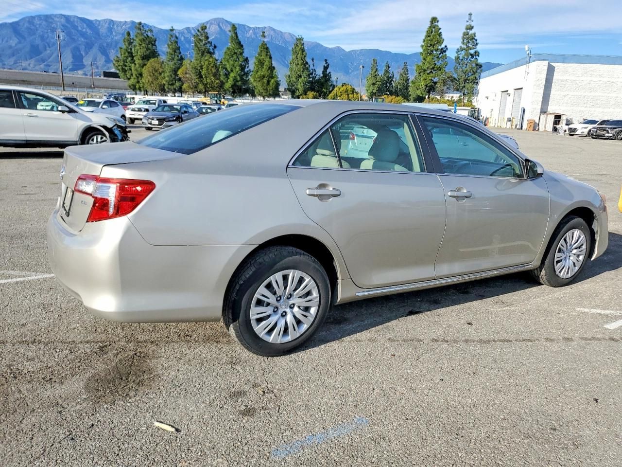 2014 Toyota Camry l