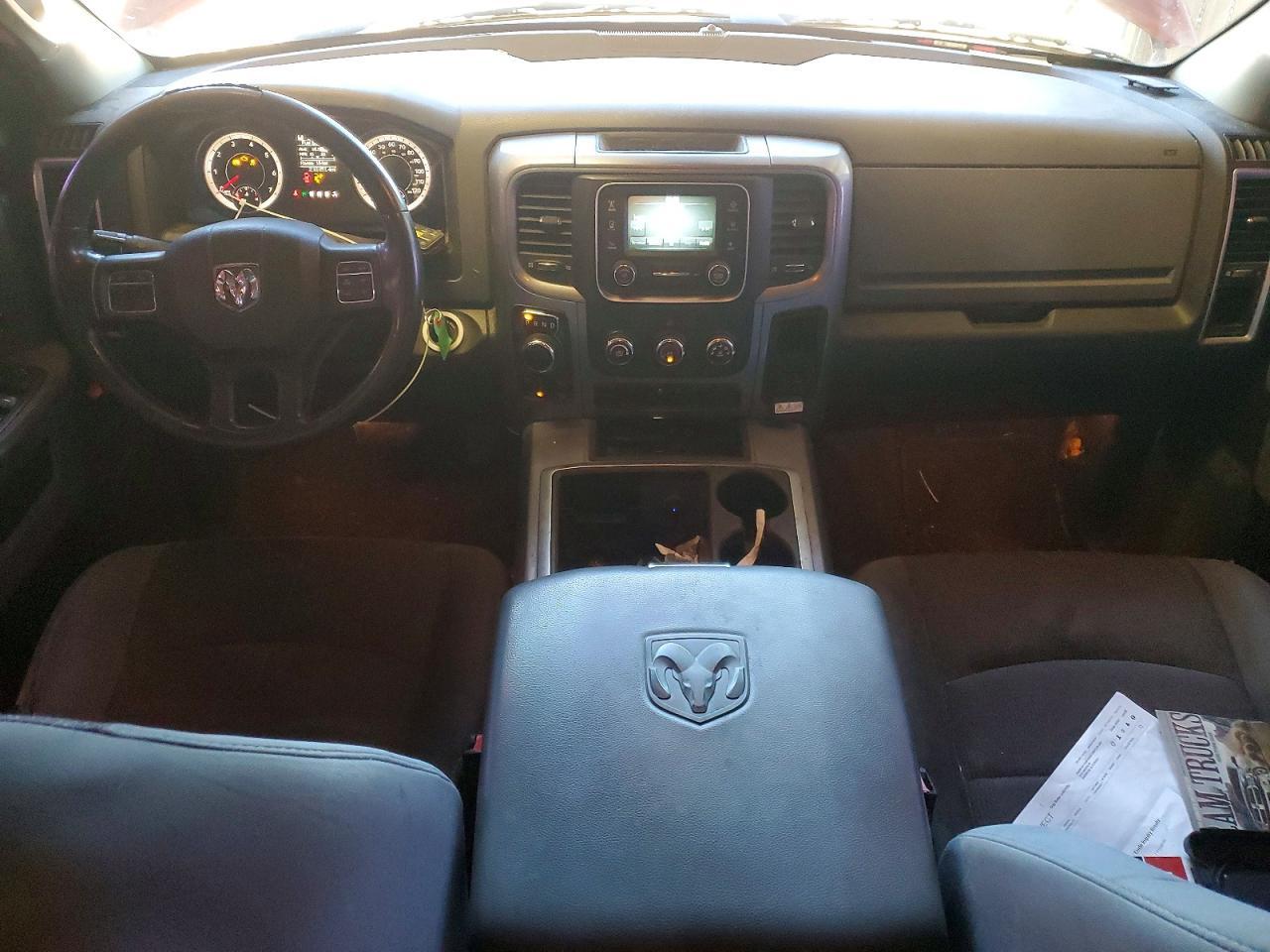 2015 Dodge Ram 1500 slt