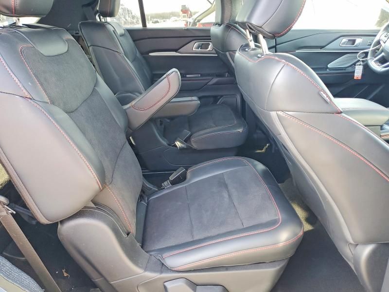 2025 Ford Explorer st