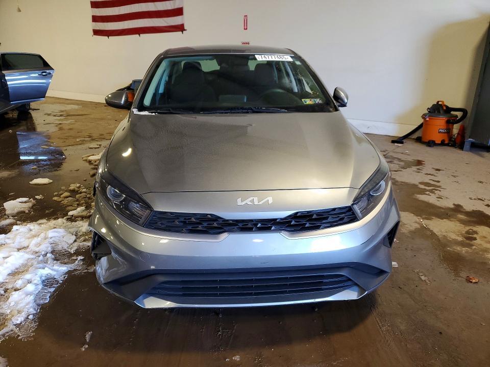 2022 KIA Forte fe