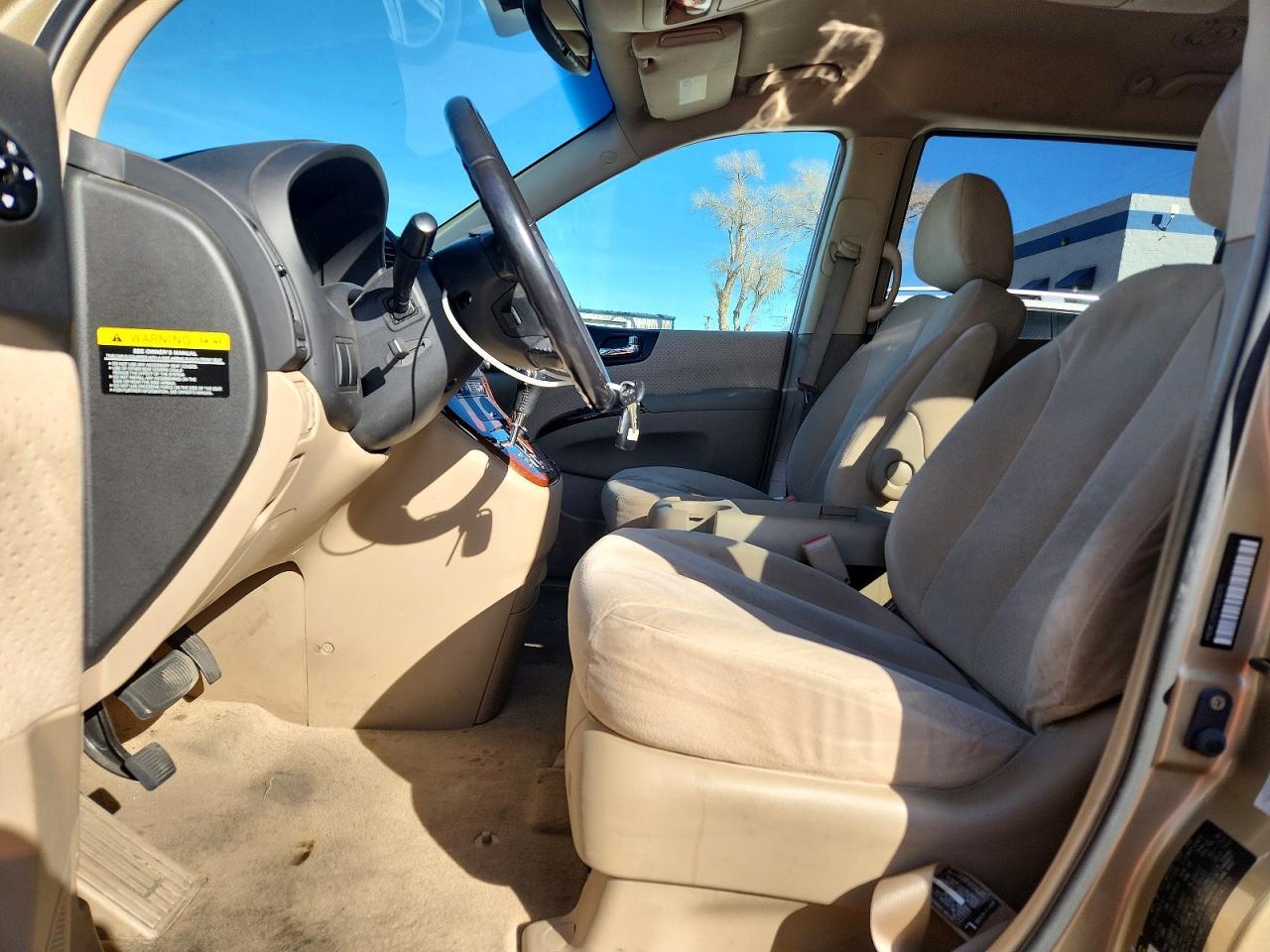 2007 Hyundai Entourage gls