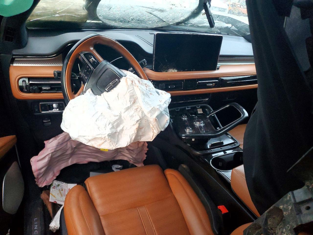 2022 Lincoln Nautilus Black Label
