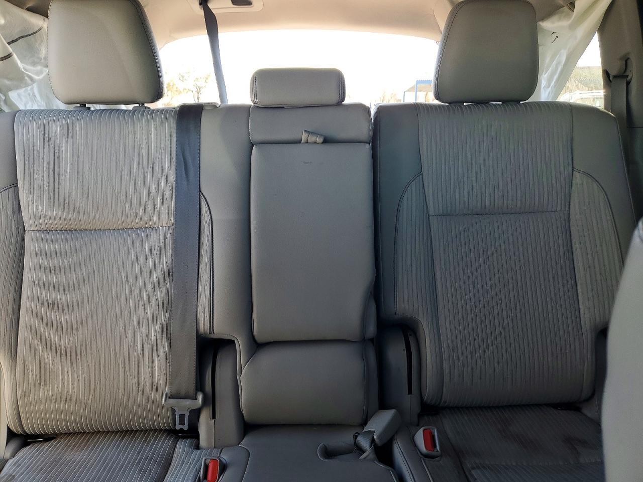 2018 Toyota Highlander le