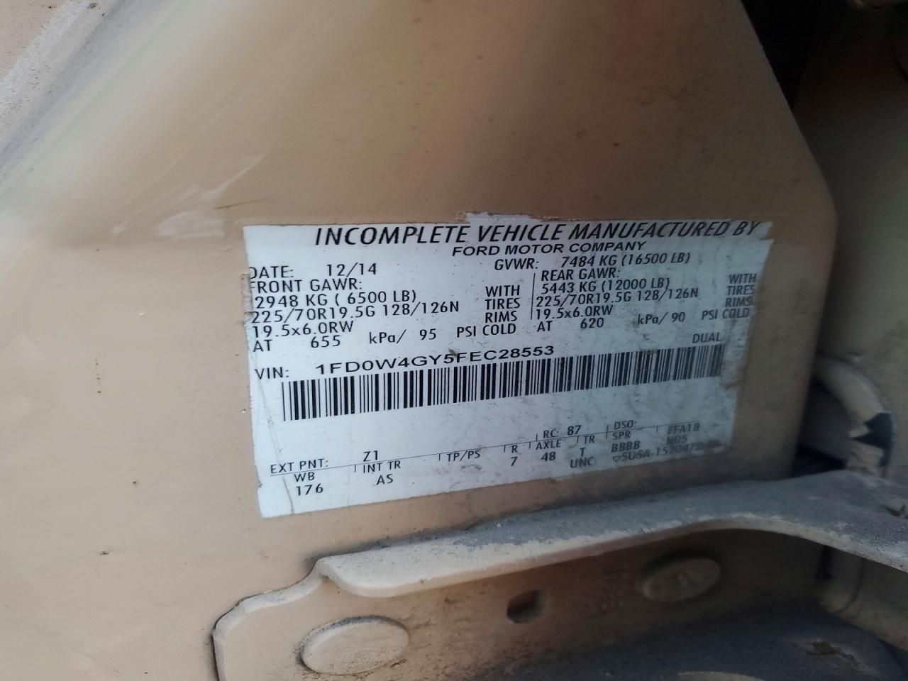 2015 Ford F450 Super Duty Flatbed Truck