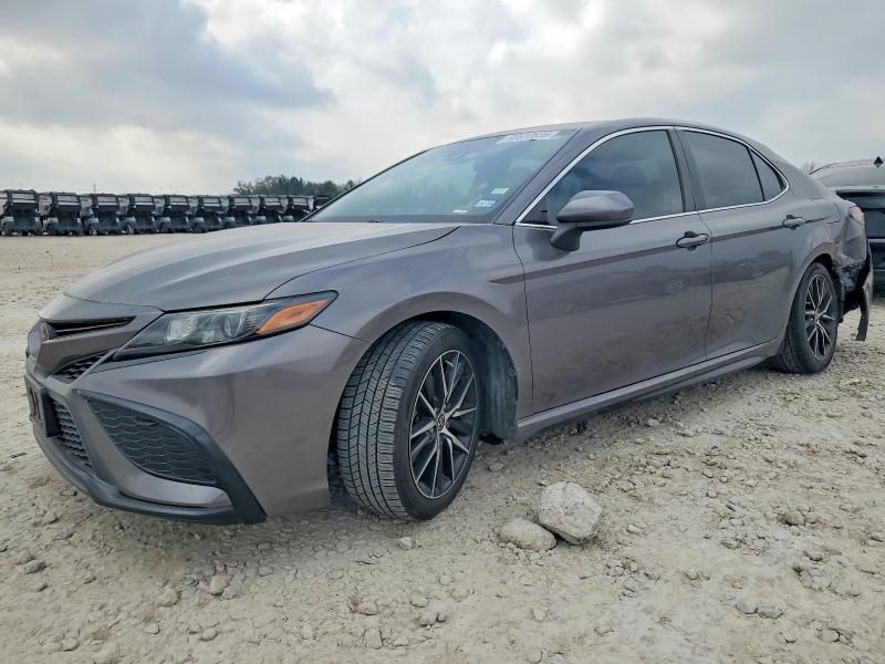 2021 Toyota Camry se
