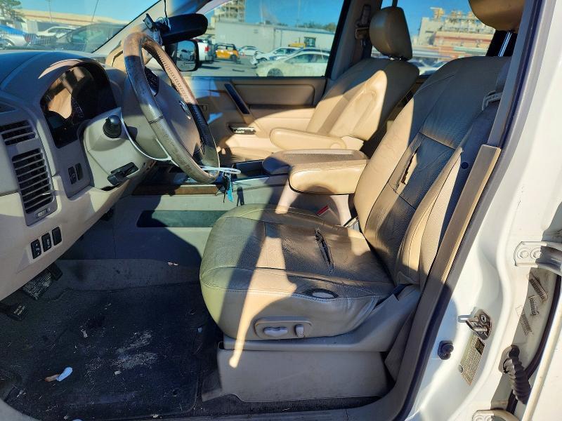 2011 Nissan Titan sv