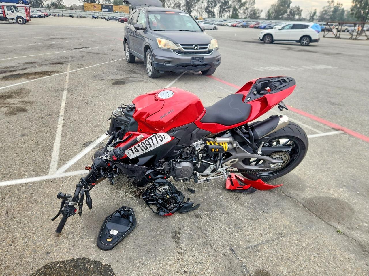 2025 Ducati Streetfighter V2