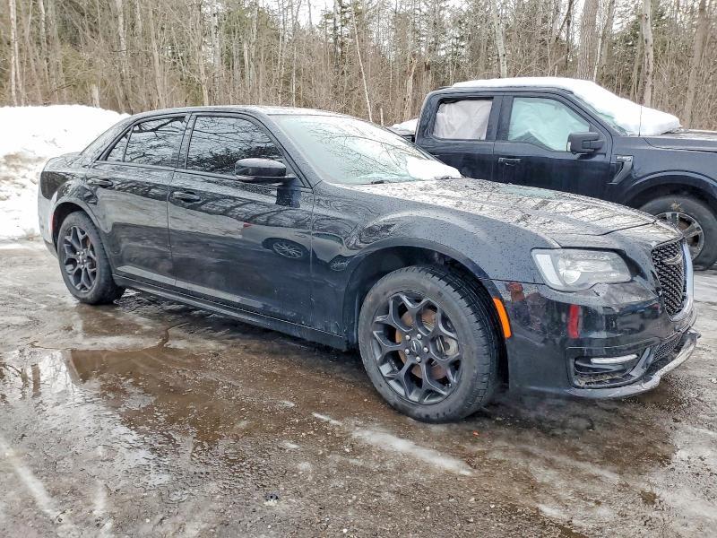 2022 Chrysler 300 s
