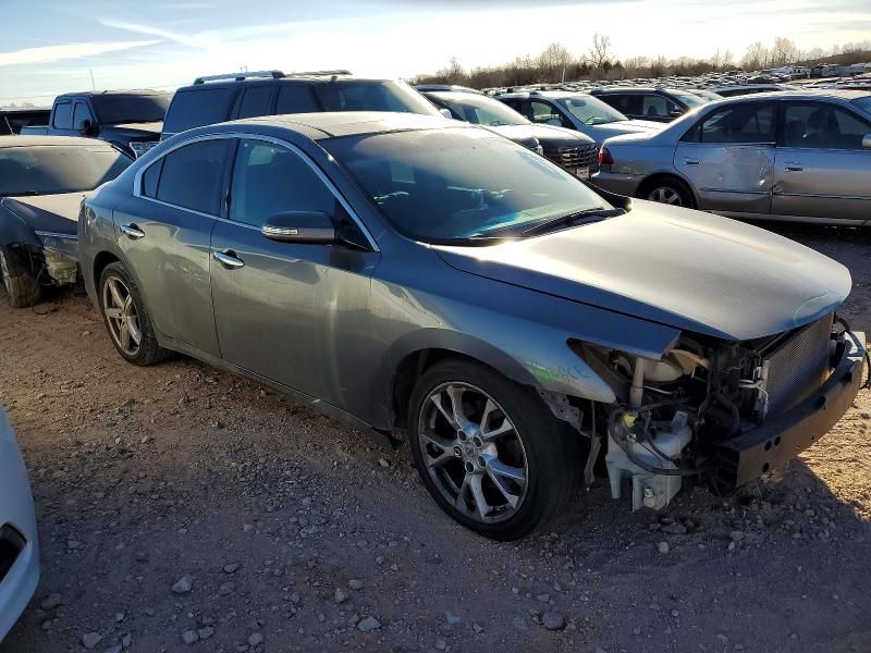 2014 Nissan Maxima s