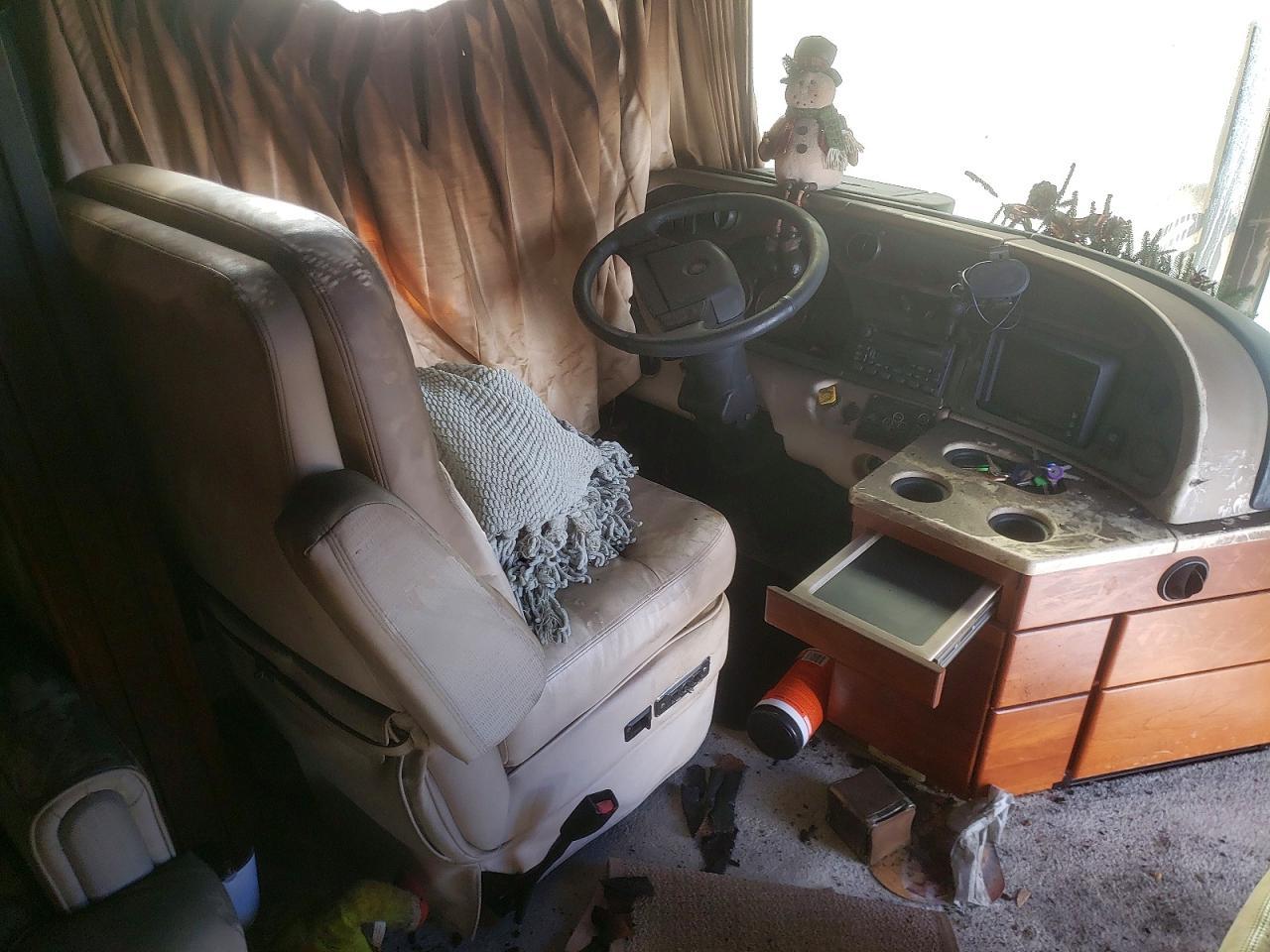 2003 Spartan Mountain Master Recreational Vehicle