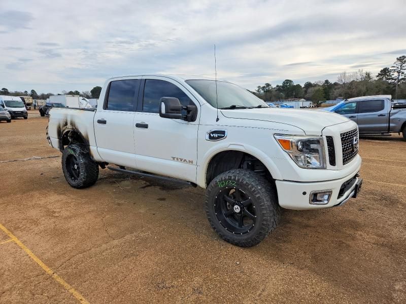 2017 Nissan Titan sv