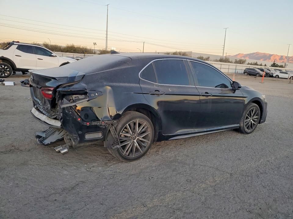 2022 Toyota Camry se