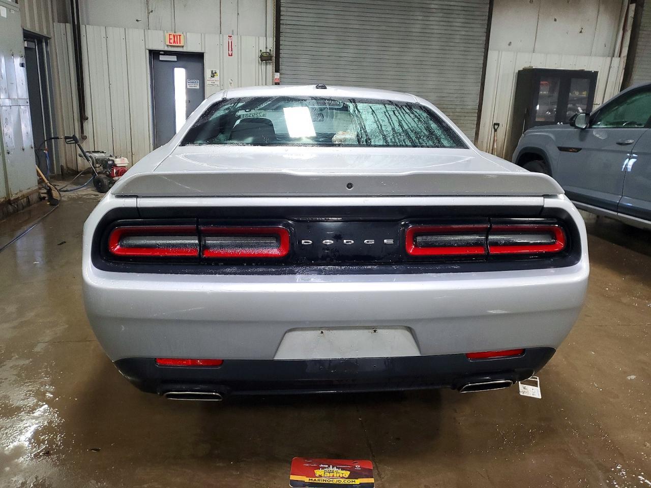 2020 Dodge Challenger sxt