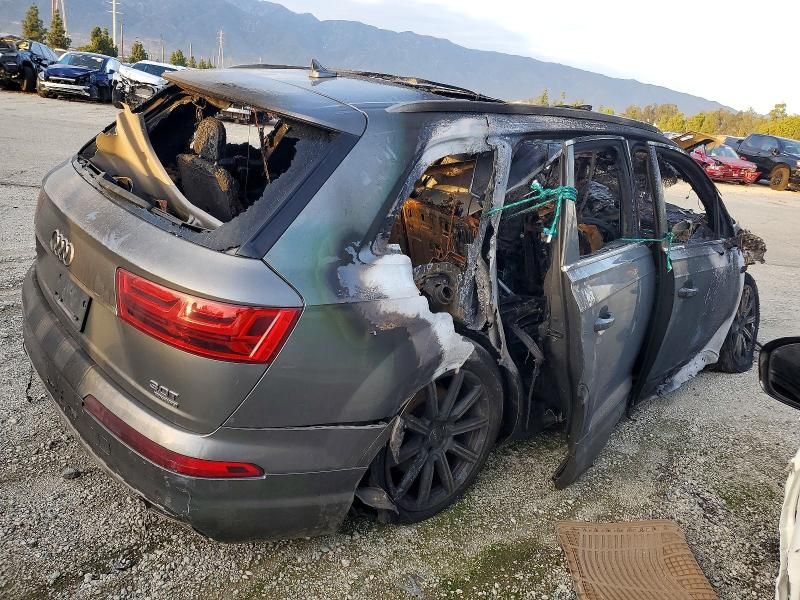 2017 Audi Q7 Premium Plus