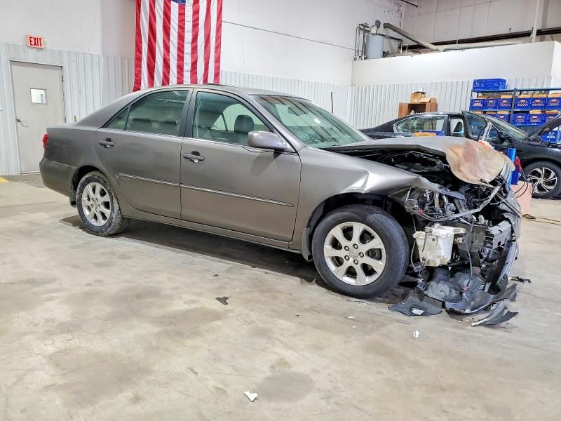 2005 Toyota Camry le