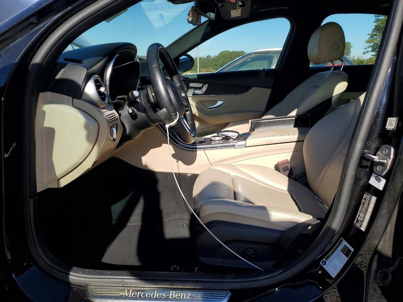 2021 Mercedes-Benz C300