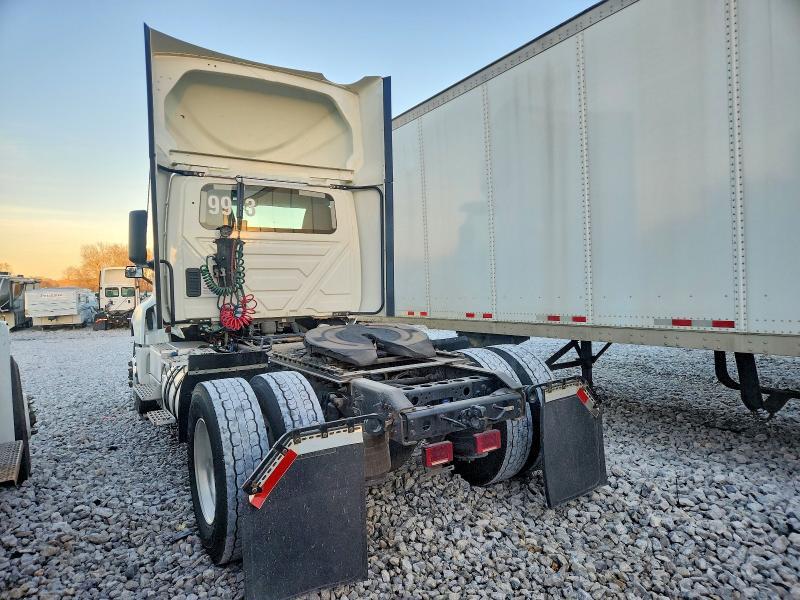 2020 International Lt625