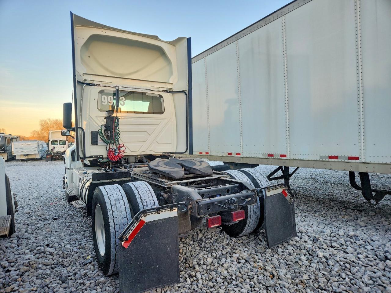 2020 International LT625
