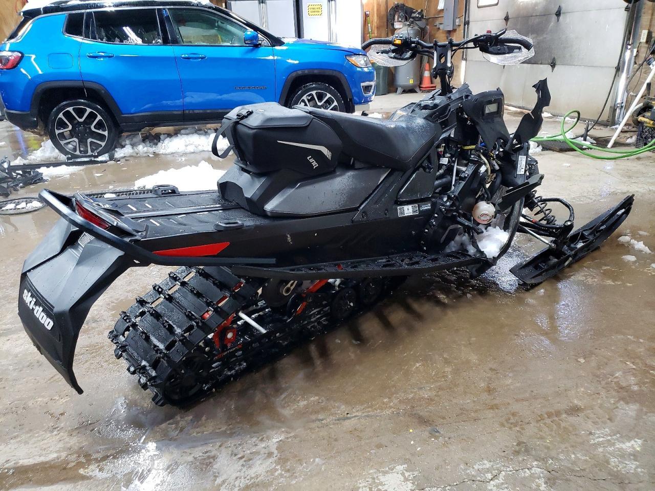 2022 Skidoo 2022 SKI-DOO MXZ TNT 850 E-TEC Snowmobile