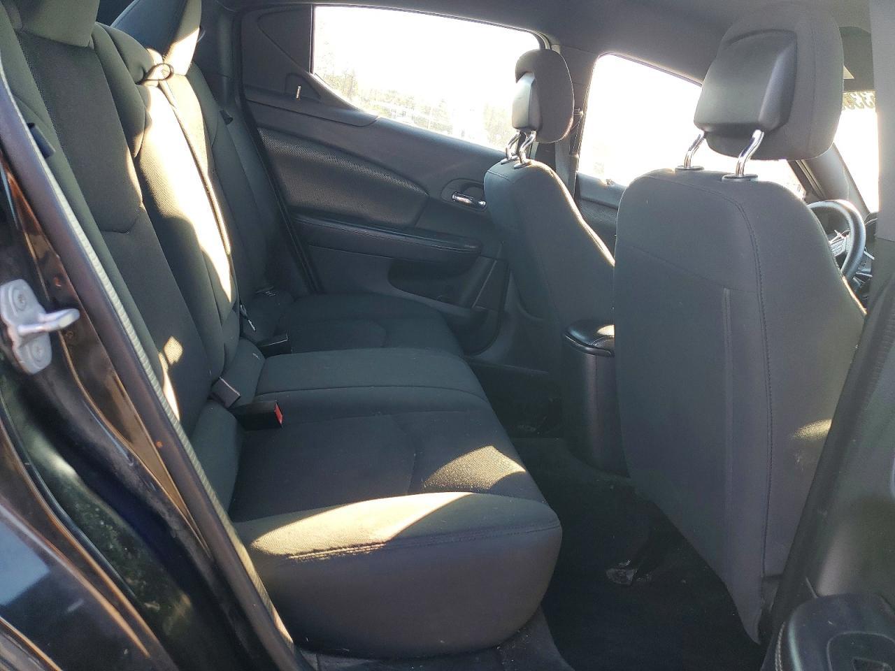 2014 Dodge Avenger se