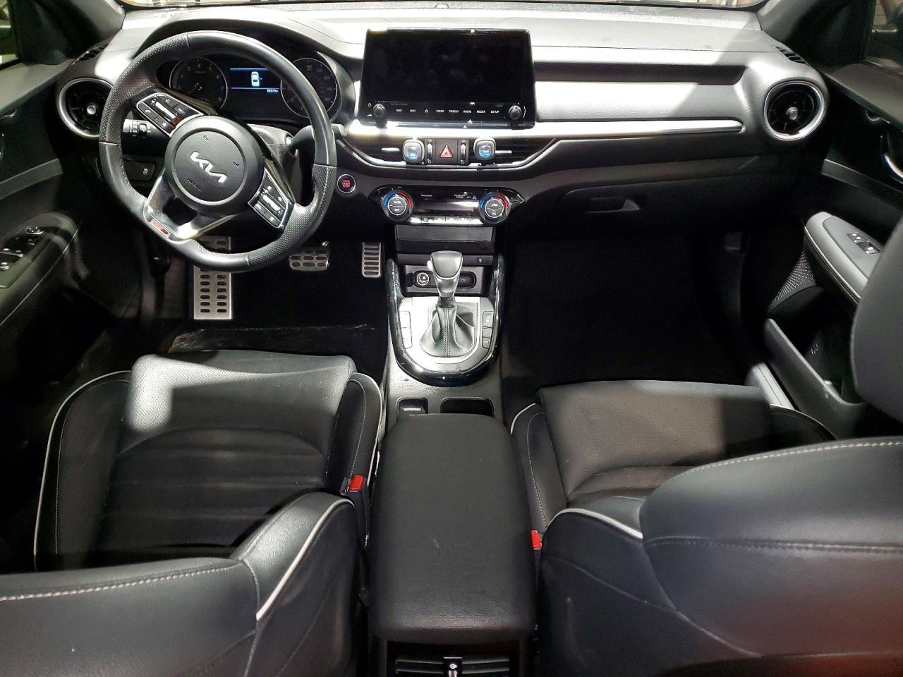 2023 KIA Forte