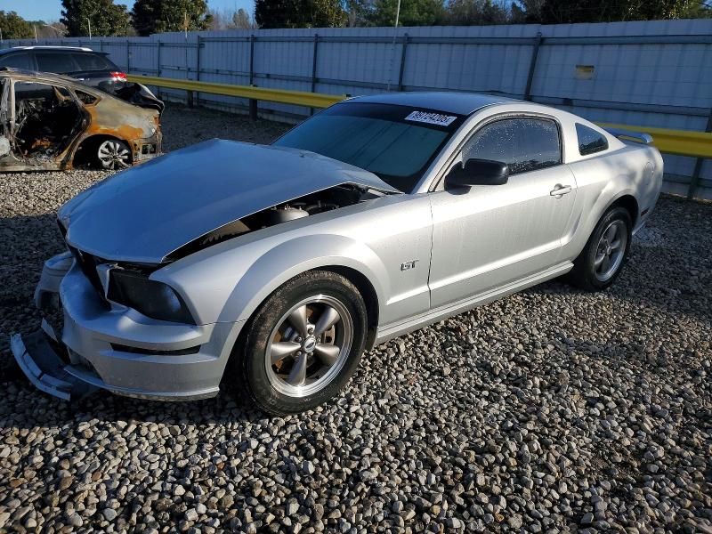 2005 Ford Mustang gt