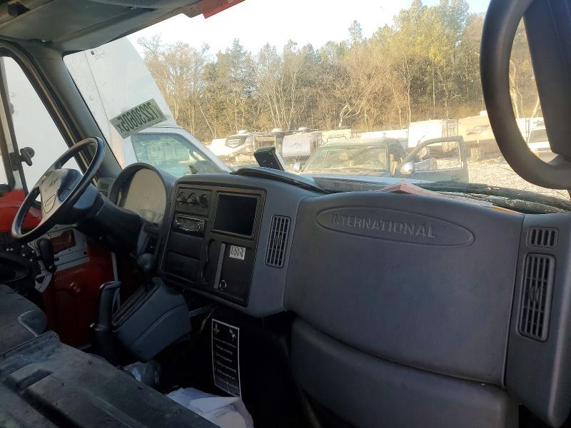 2006 International 4200 BOX Truck