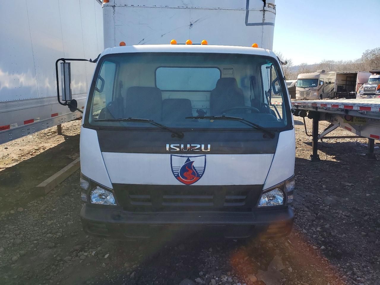 2007 Isuzu Npr box Truck