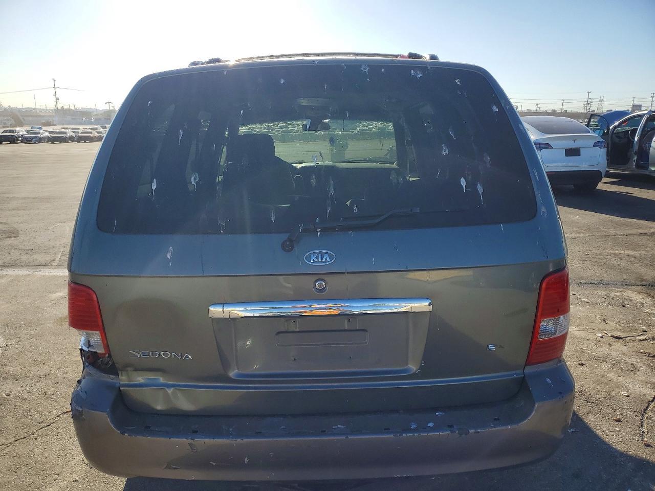 2005 KIA Sedona ex