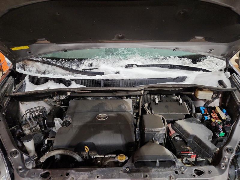 2014 Toyota Sienna le