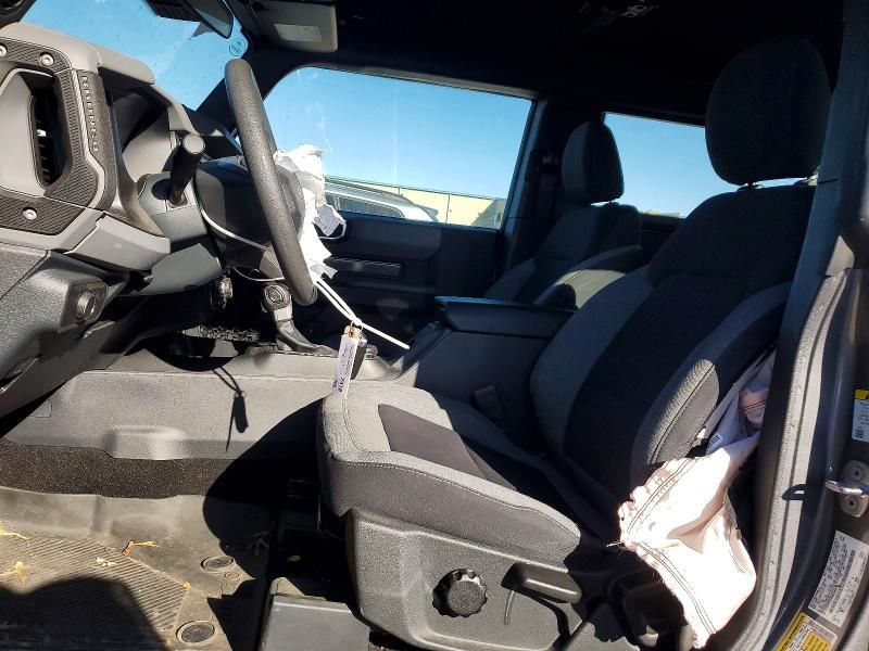 2021 Ford Bronco Base