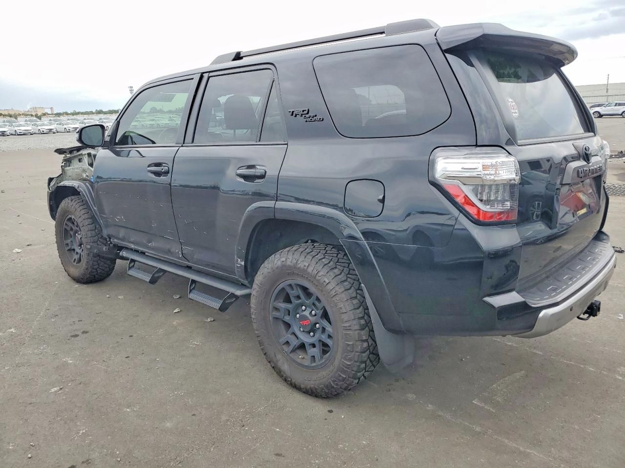 2023 Toyota 4runner se