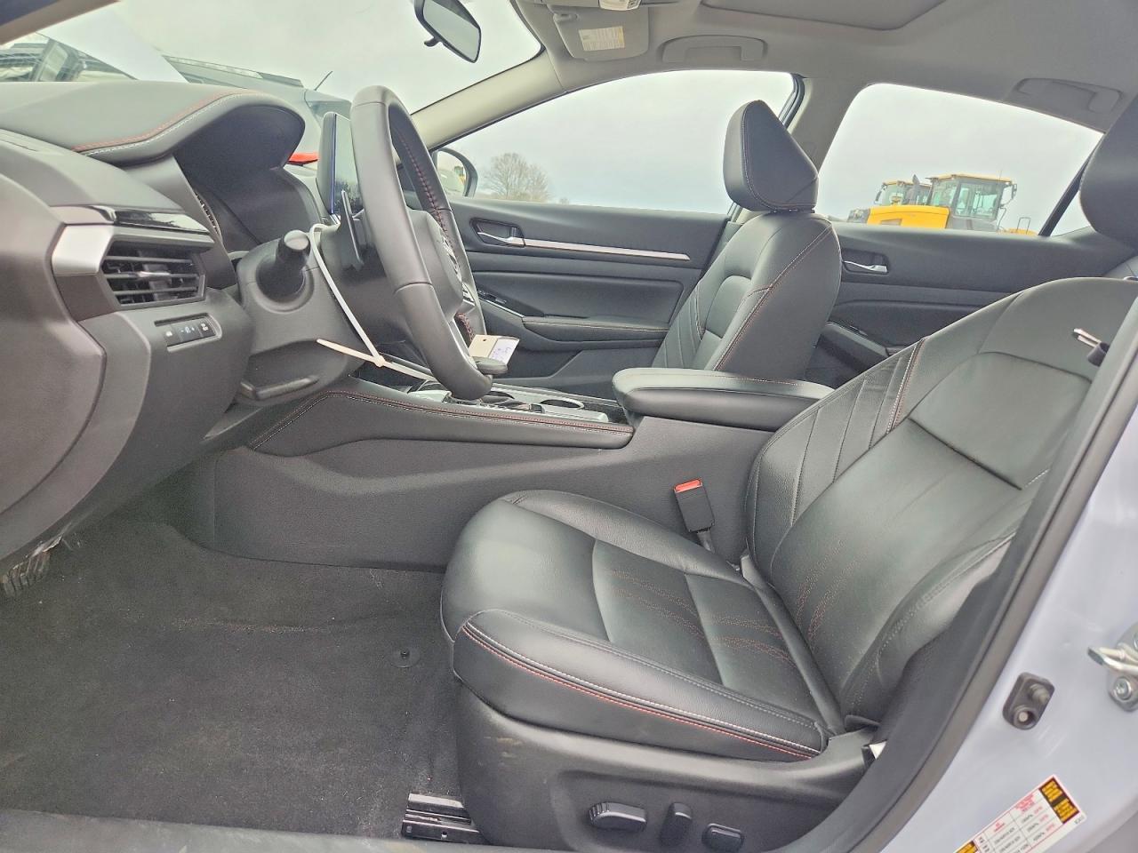 2024 Niss Altima 2.5 sr