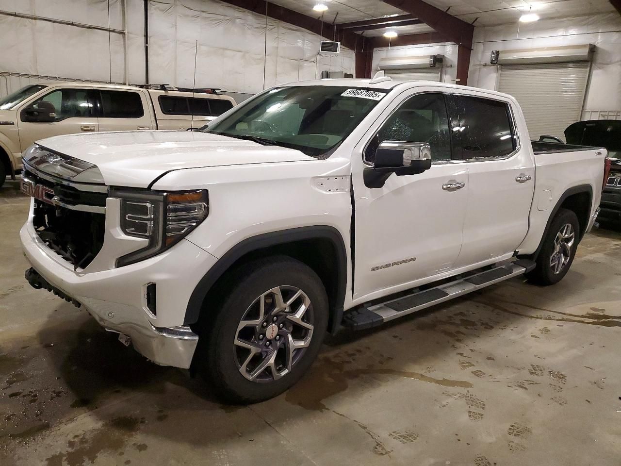 2025 GMC Sierra K1500 slt