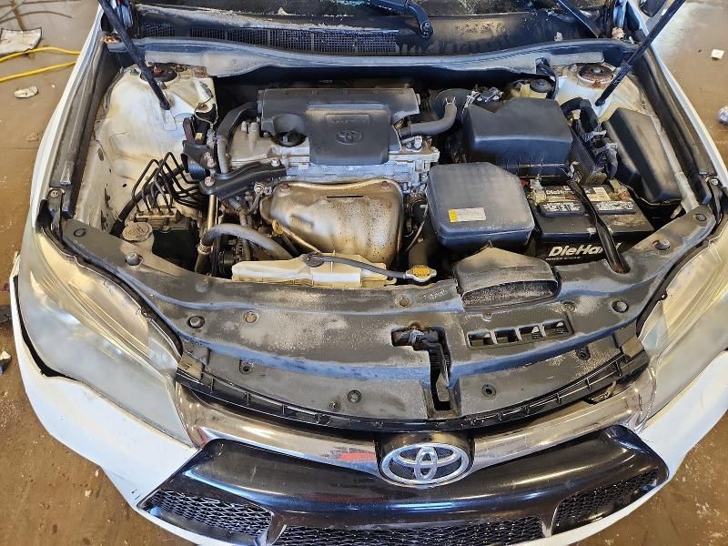 2015 Toyota Camry le