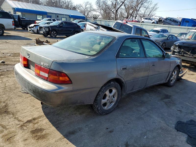 1998 Lexus Es 300 Base