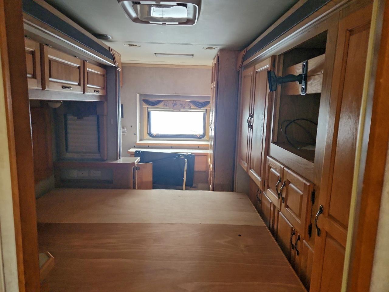 2005 Monon Roadmaster