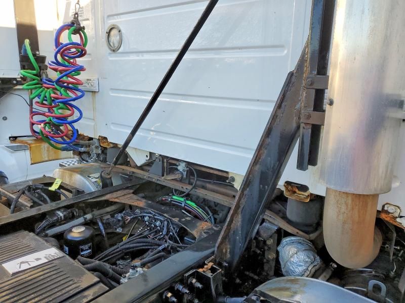 2016 Volvo VNL Semi Truck